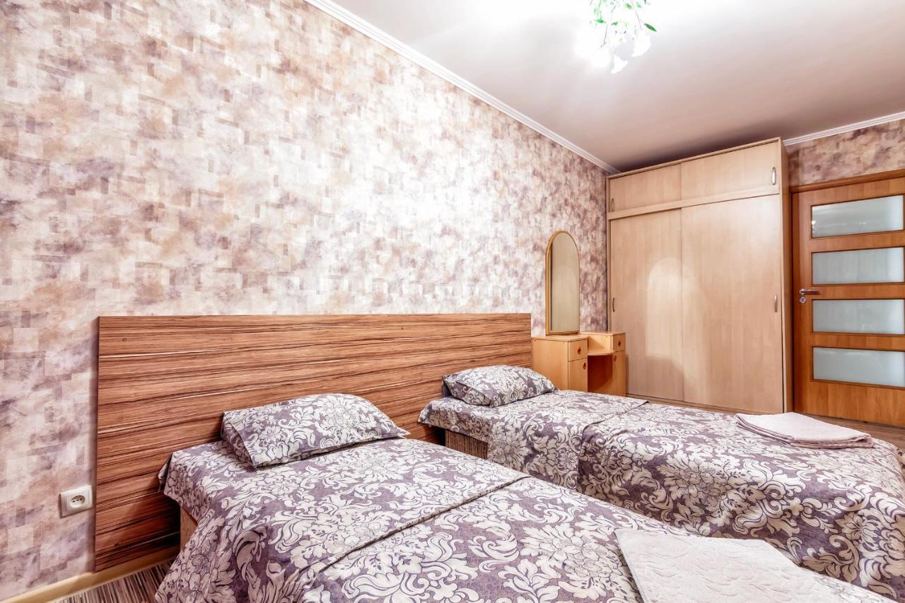 411 Lighthouse Apartments Arbat - Traveler'S Choice Almati Kültér fotó