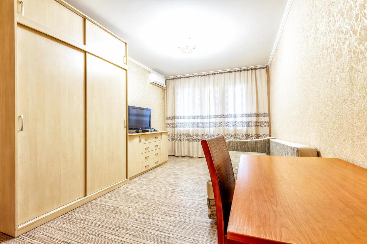 411 Lighthouse Apartments Arbat - Traveler'S Choice Almati Kültér fotó